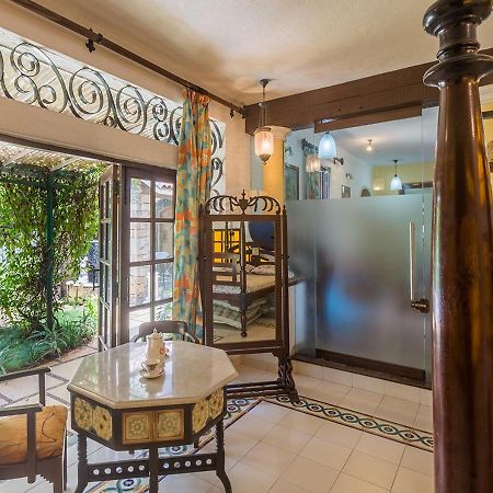 Bella Vista By Stayvista - A Haven With Lush Green Surroundings, Zen Garden, Quirky Decor & A Inviting Swimming Pool Лонавла Екстер'єр фото