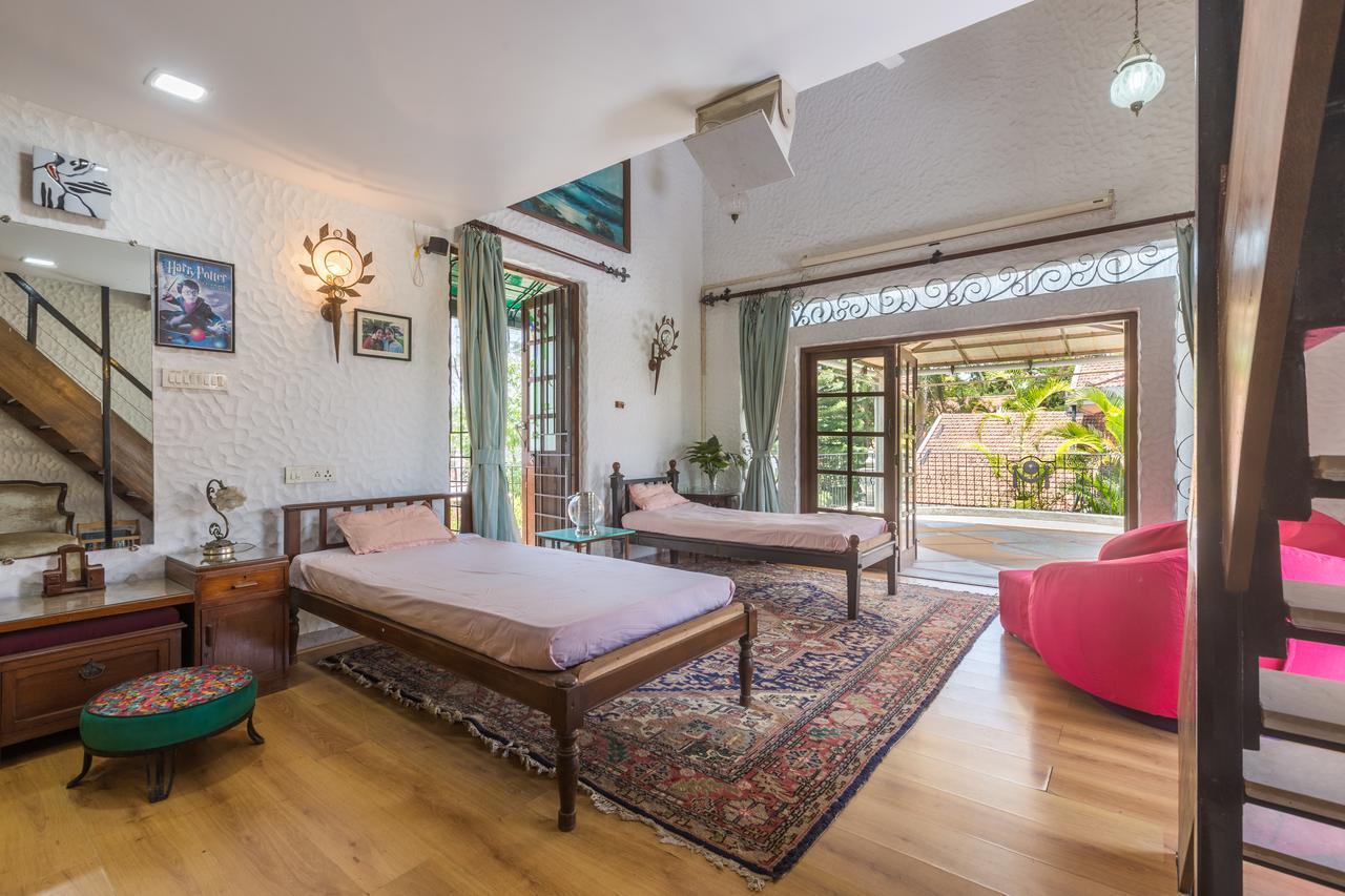 Bella Vista By Stayvista - A Haven With Lush Green Surroundings, Zen Garden, Quirky Decor & A Inviting Swimming Pool Лонавла Екстер'єр фото