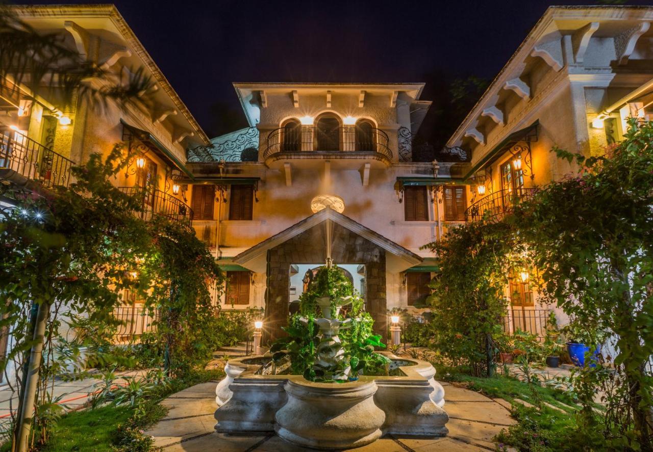 Bella Vista By Stayvista - A Haven With Lush Green Surroundings, Zen Garden, Quirky Decor & A Inviting Swimming Pool Лонавла Екстер'єр фото